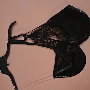 Victoria Secret bra off the shoulder